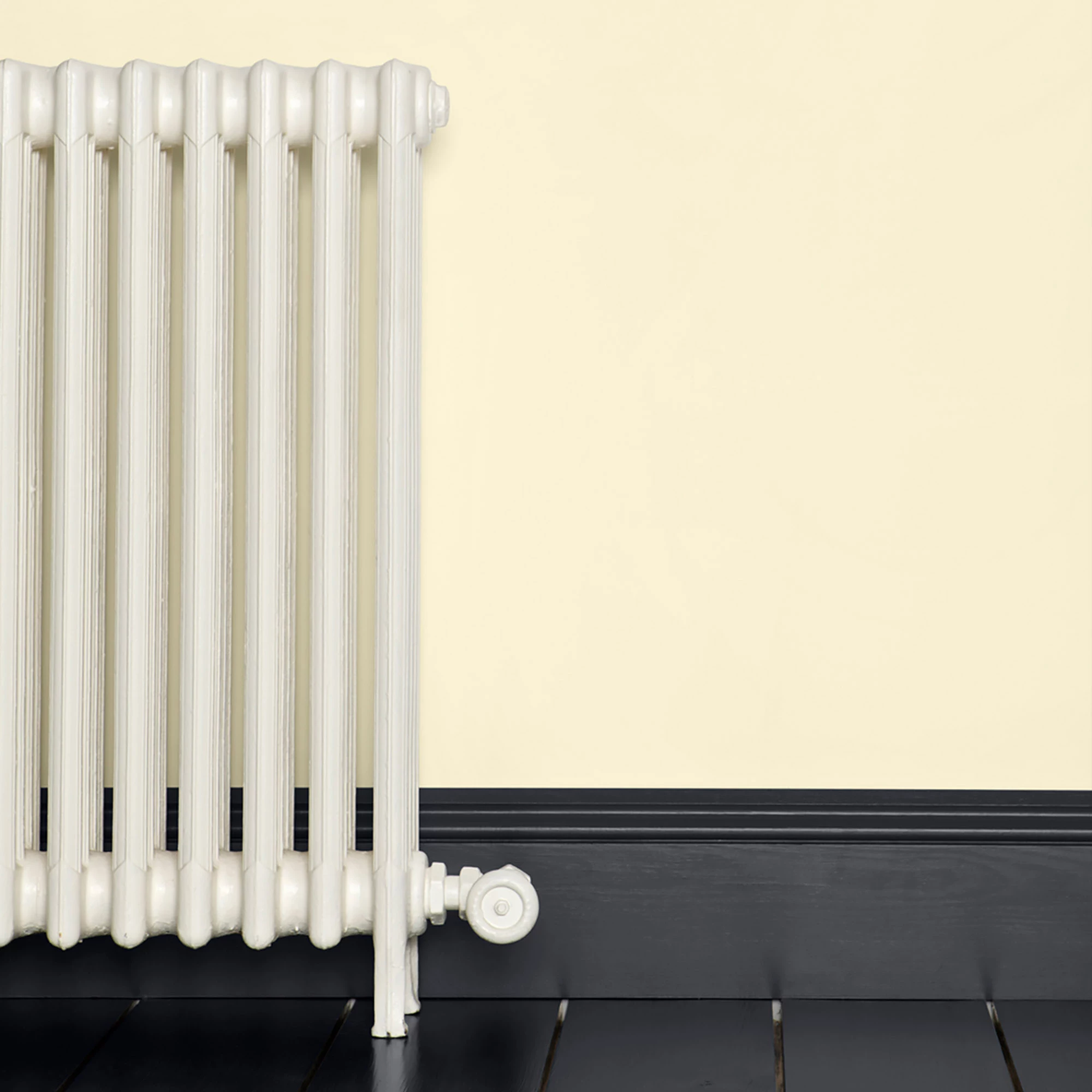 Farrow & Ball Modern Tallow No.203 Eggshell Paint, 750ml 6 Farrow & Ball Modern Tallow No.203 Eggshell Paint, 750ml - Image 4