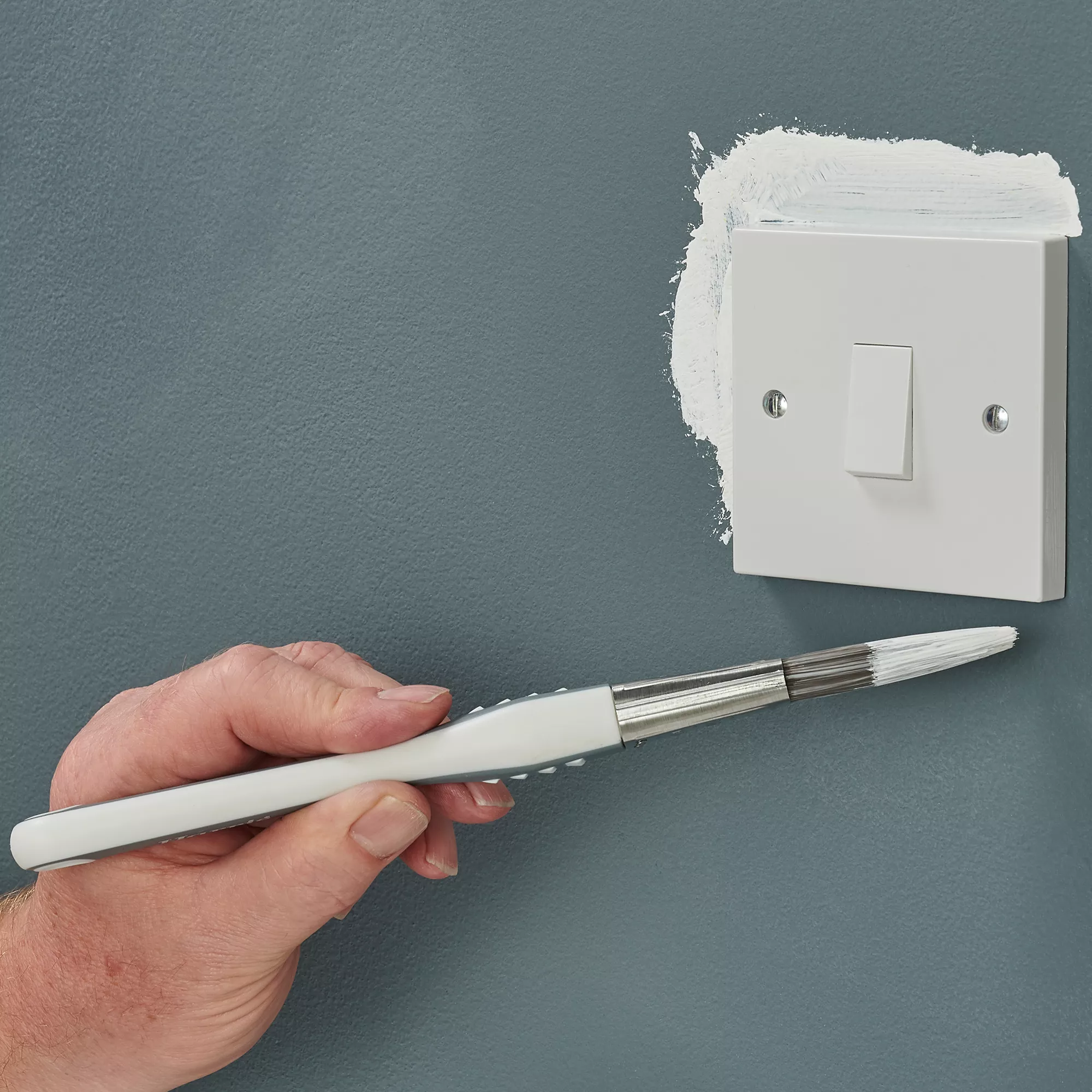 Harris Ultimate Walls & Ceilings Precision Tip Paint Brush, Set Of 3 7 Harris Ultimate Walls & Ceilings Precision Tip Paint Brush, Set Of 3 - Image 5