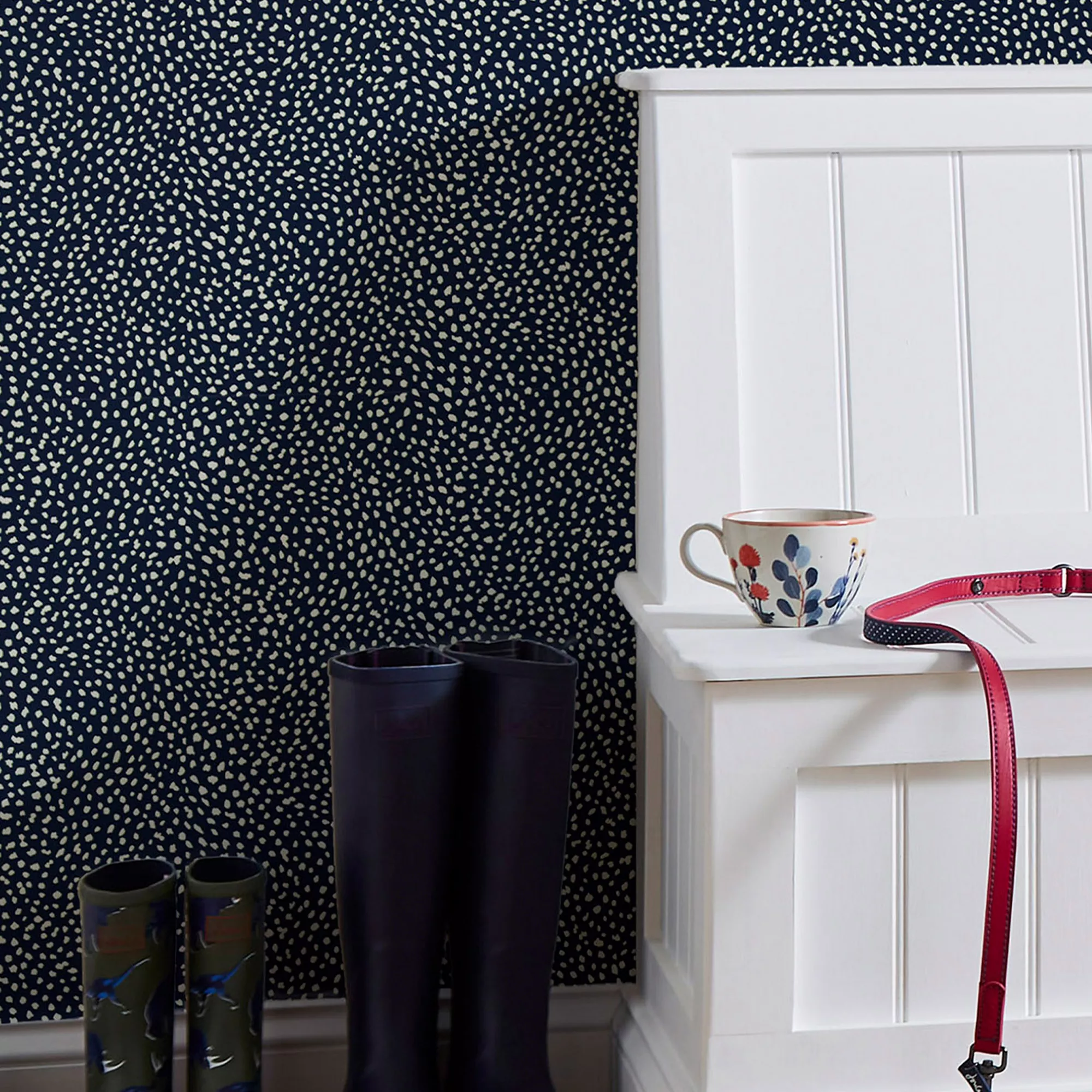 Joules Navy Ditsy Dot Smooth Wallpaper 6 Joules Navy Ditsy Dot Smooth Wallpaper - Image 4