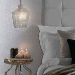 Rust-Oleum Medium Shimmer Silver Glitter Effect Mid Sheen Multi-surface Topcoat Paint Glitter, 250ml -Rust-Oleum Shop rust oleum medium shimmer silver glitter effect mid sheen multi surface topcoat paint glitter 250ml5013296039581 01i bq