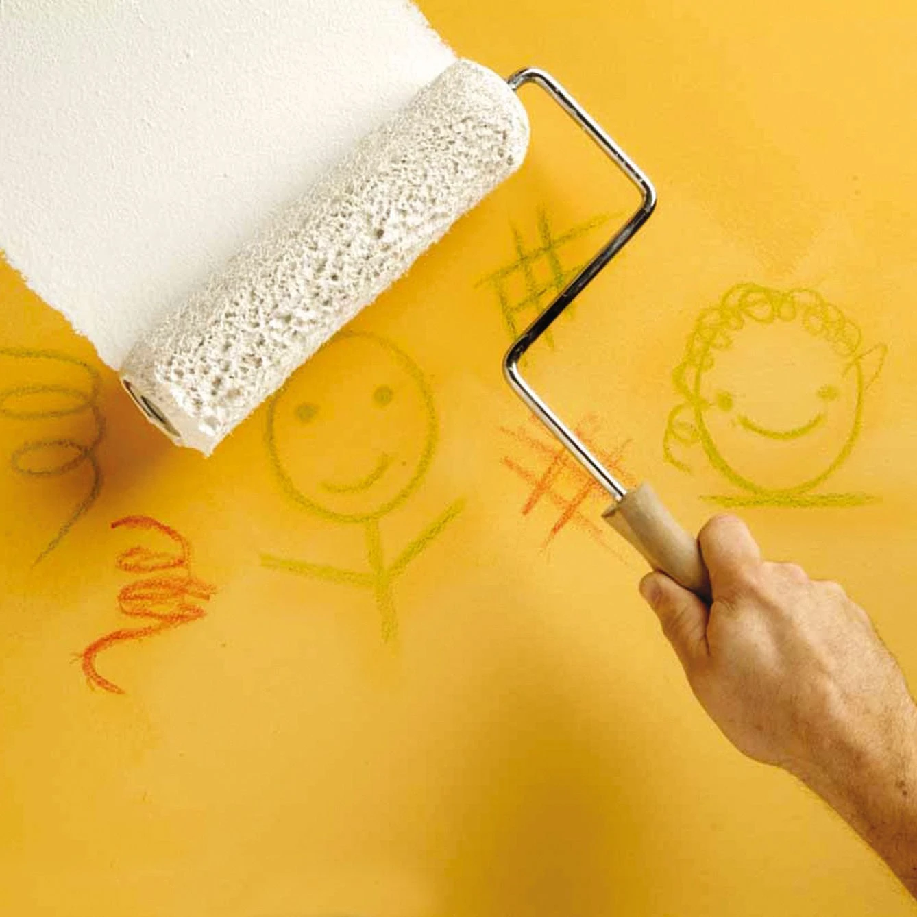 Zinsser B-I-N White Multi-surface Matt Primer, 1L 4 Zinsser B-I-N White Multi-surface Matt Primer, 1L - Image 2